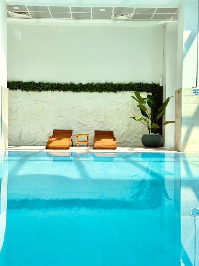 Royal Kate Spa Included, 32Nd Floor Skopje Luaran gambar